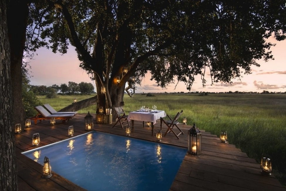 Private dining at a guest tent, Duba Plains Camp
