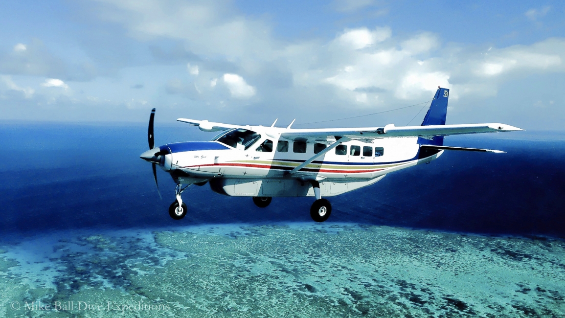 Flug mit Mike Ball Dive Expeditions, Great Barrier Reef