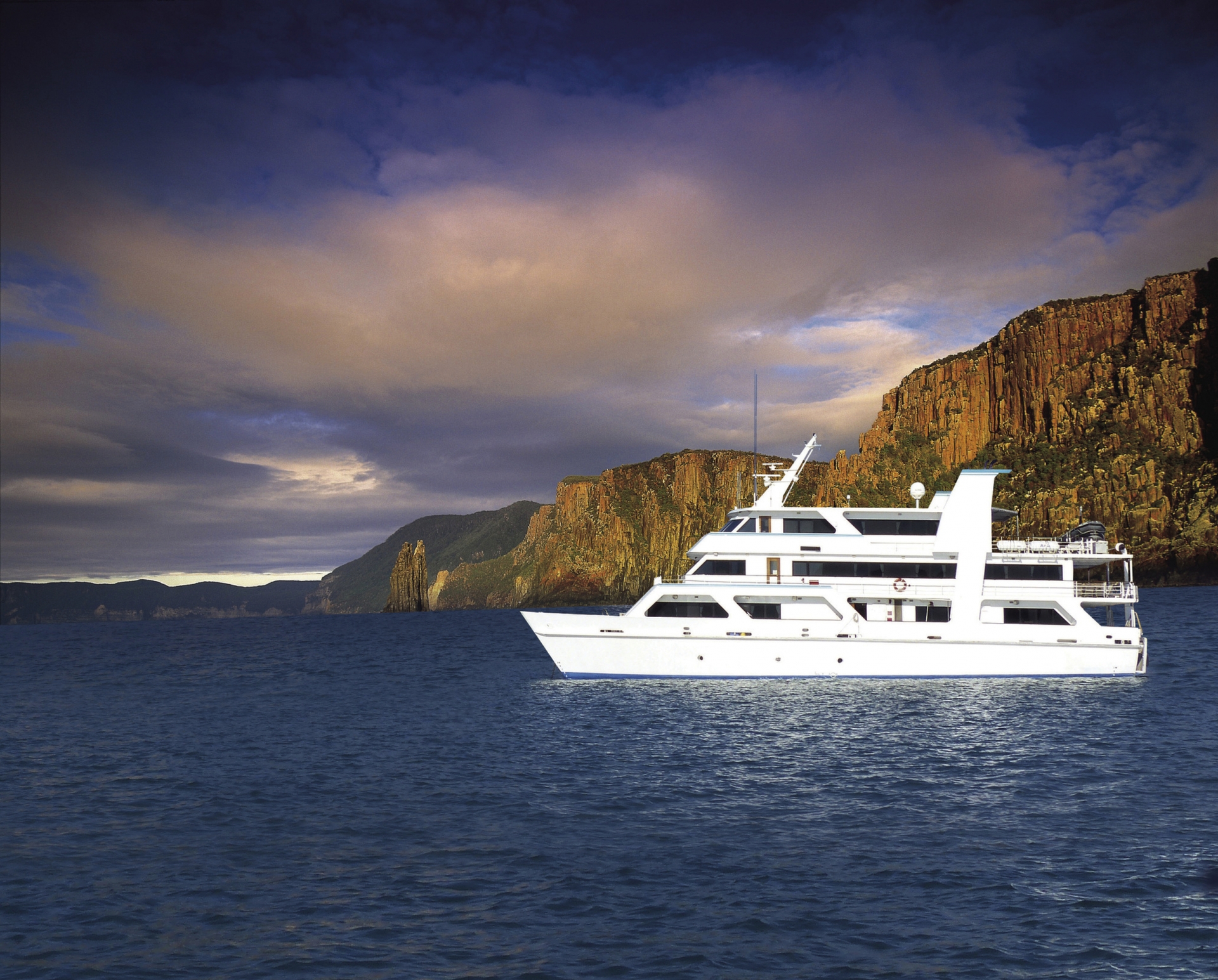 Coral Expeditions – Hobart