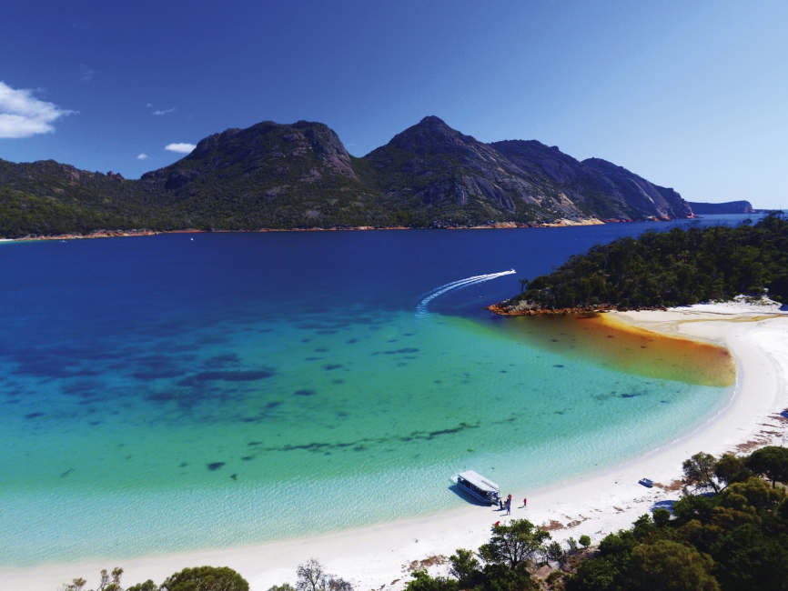Wineglass Bay nel Parco nazionale di Freycinet con Coral Expeditions